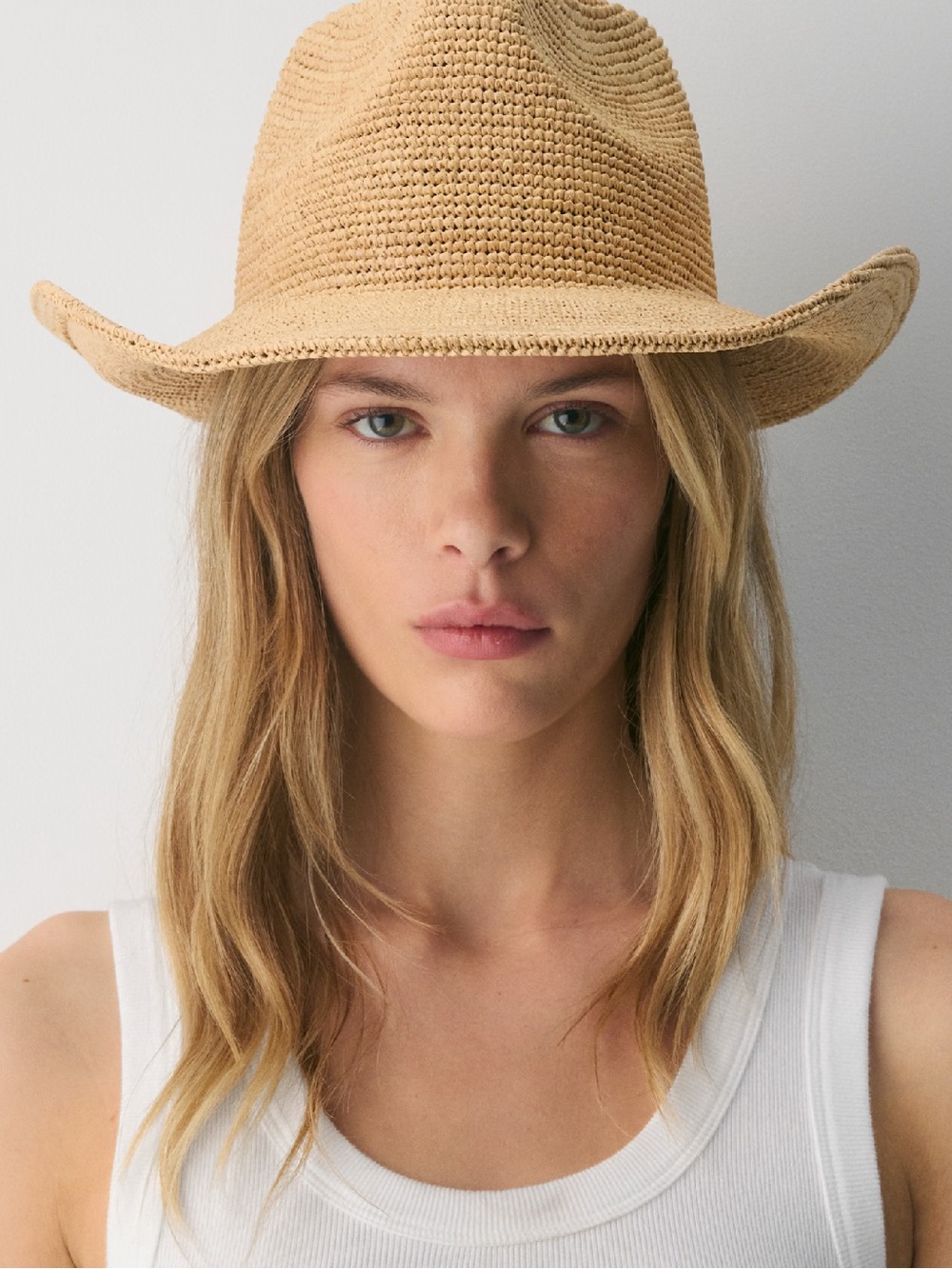 Aritzia Lasso Raffia Cowboy 100% Straw Hat
